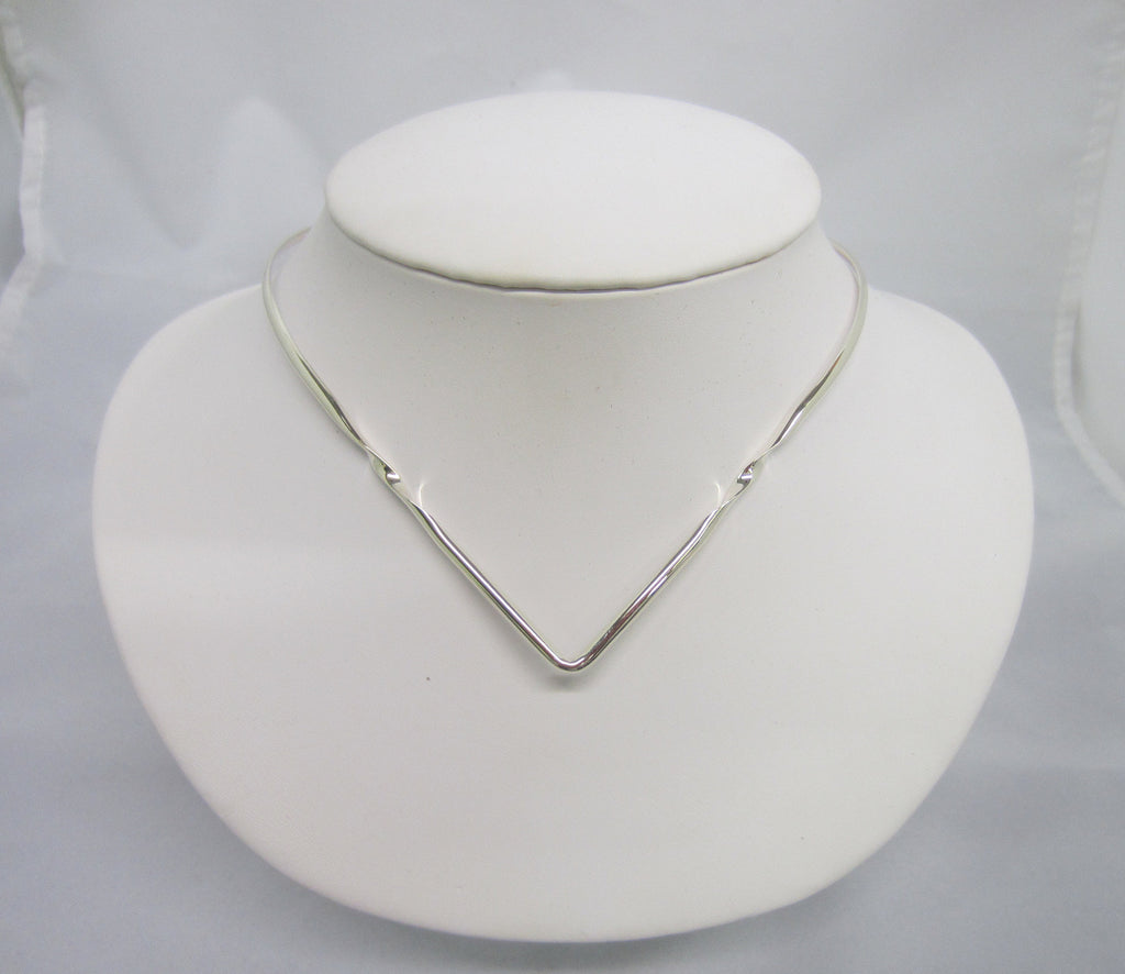 Solid 925 Sterling Silver Choker Collar Wire Necklace V Shape Small Twist Style