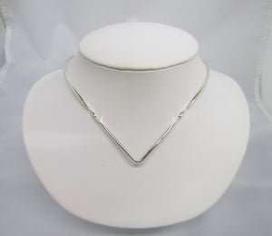 Solid 925 Sterling Silver Choker Collar Wire Necklace V Shape Small Twist Style